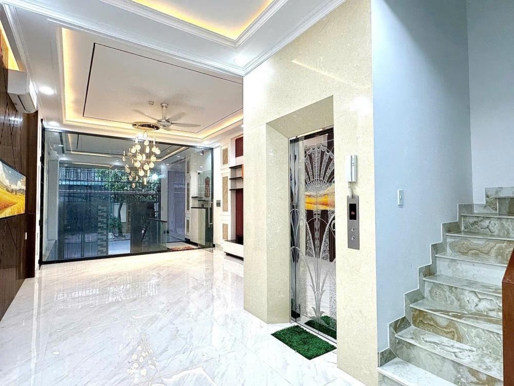 Nhà 7 Tầng, Thang Máy, Full Nội Thất Quận 10 - Giá 31.6 Tỷ