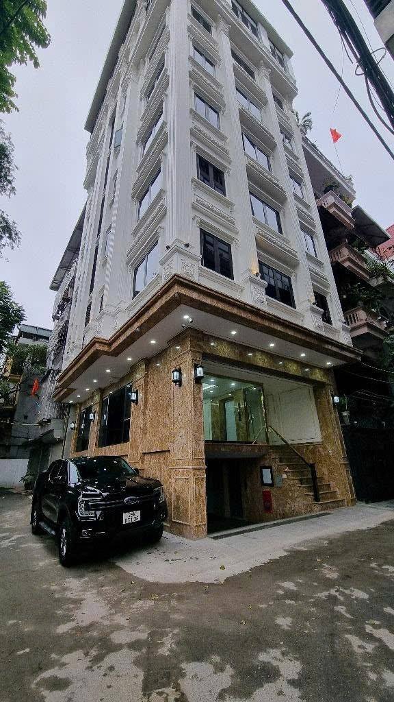 Bán tòa nhà 9 tầng, mặt tiền 6.6m Hoàng Quốc Việt, Cầu Giấy - Lợi nhuận cao