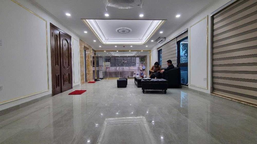 Bán tòa nhà 9 tầng, mặt tiền 6.6m Hoàng Quốc Việt, Cầu Giấy - Lợi nhuận cao