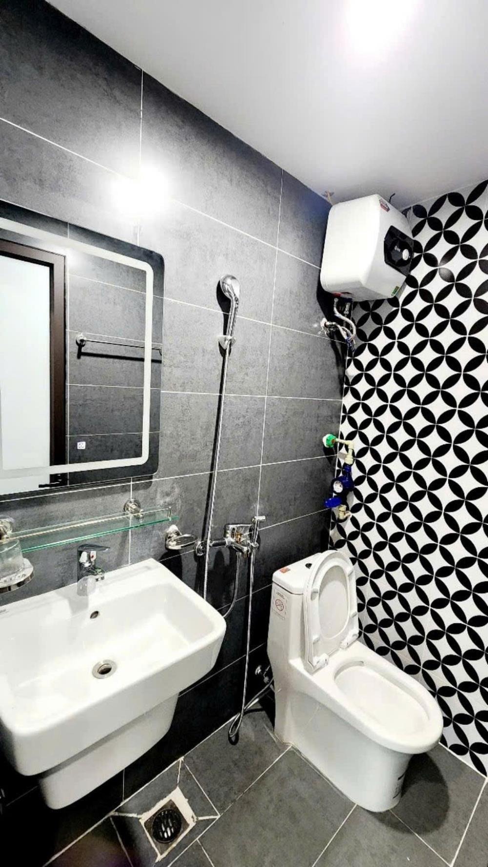 Siêu phẩm Dòng Tiền Khâm Thiên: 9 Phòng Full Đồ, Lô Góc 2 Thoáng - Đầu Tư An Toàn, Lợi Nhuận Cao