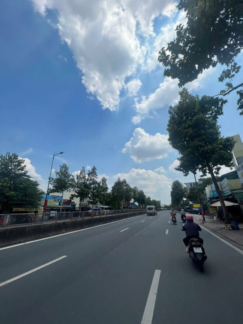 Nhà Đẹp Sổ Hồng Riêng, Vị Trí Vàng Linh Đông - Giá Chỉ 3.x Tỷ