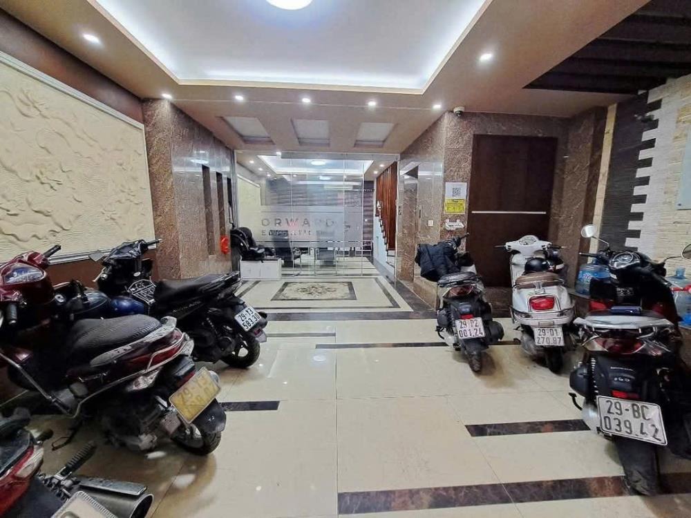 Bán nhà Hoàng Cầu - Đống Đa: 61m2 x 7 tầng, mặt tiền, giá 23.88 tỷ