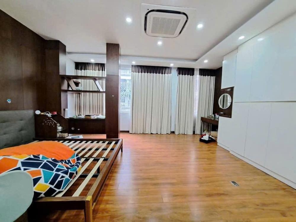 Bán nhà Hoàng Cầu - Đống Đa: 61m2 x 7 tầng, mặt tiền, giá 23.88 tỷ