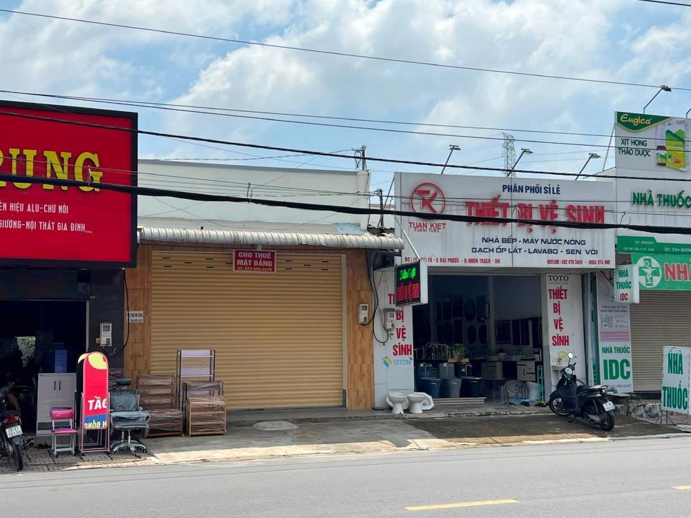 Cho Thuê Đất/Nhà 77m2, Vị Trí Đắc Địa Hoàng Cầu, Ô Chợ Dừa - KD/Kho/Ở