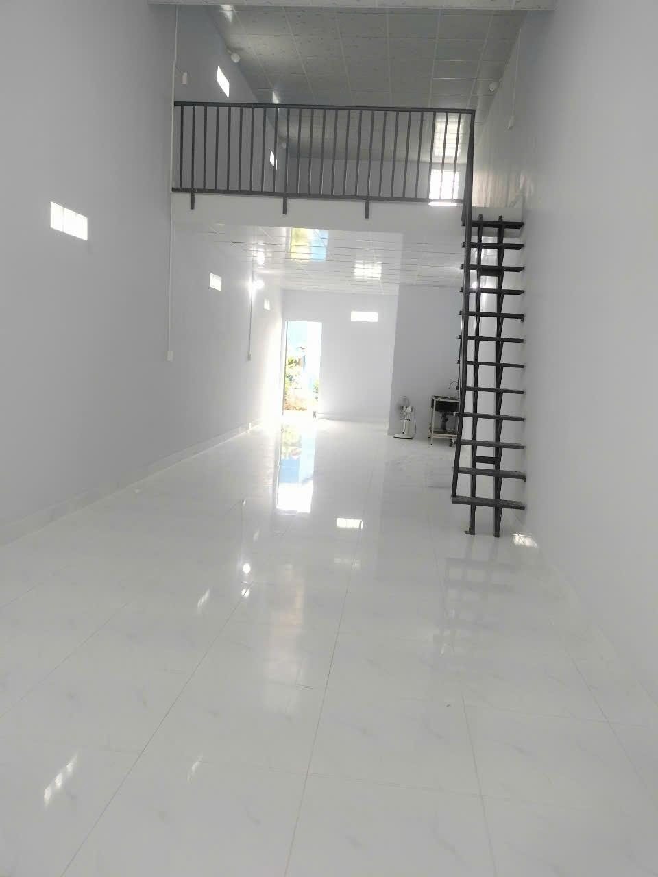 Cho Thuê Nhà Vườn Lài Q12: 100m2, 4x17m, Giá 12tr/tháng - Vị Trí Đắc Địa