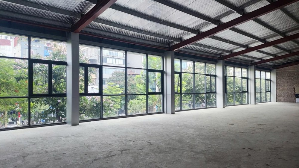 Cho Thuê Showroom Mặt Phố Hoàng Quốc Việt Giá Sốc - 0866791386
