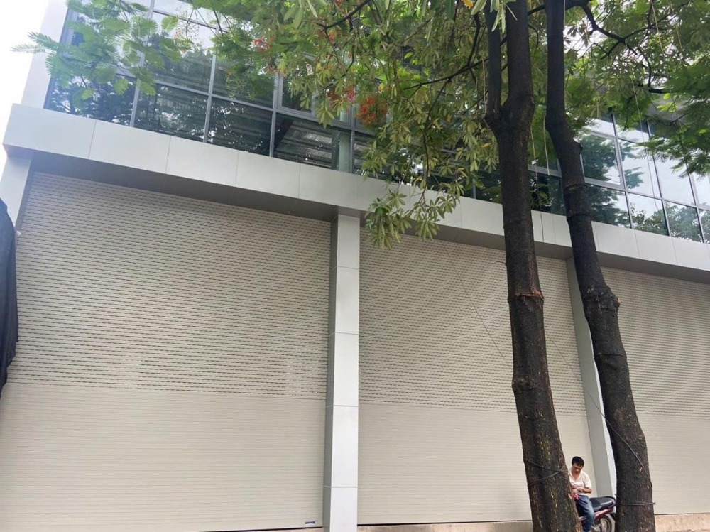 Cho Thuê Showroom Mặt Phố Hoàng Quốc Việt Giá Sốc - 0866791386