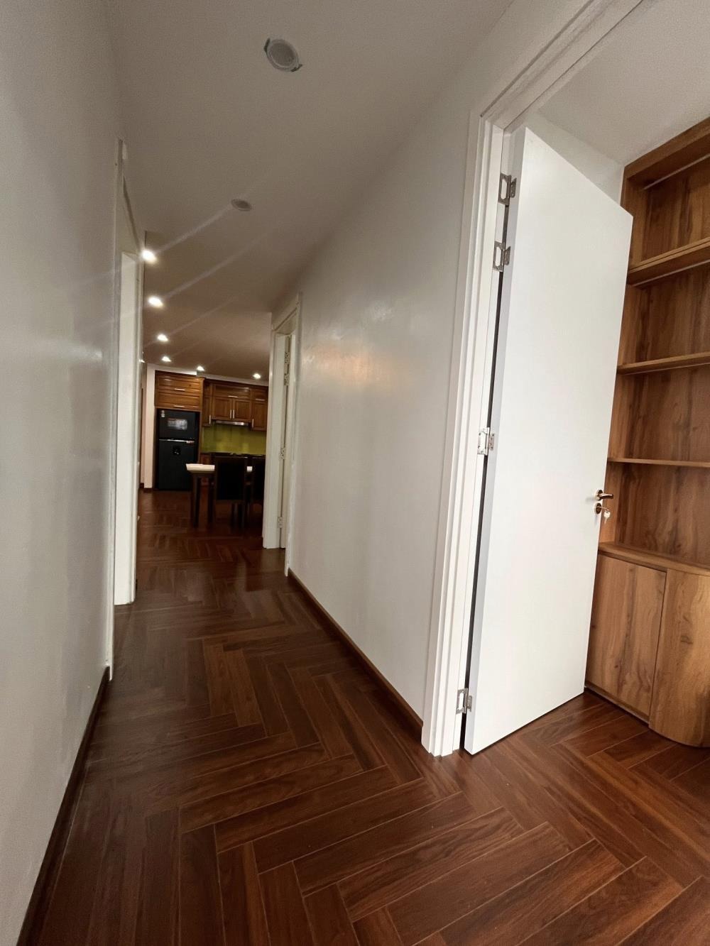 Căn Hộ EuroWindow Trần Duy Hưng 93.5m² - 3PN Full Nội Thất, Giá 8.3 Tỷ