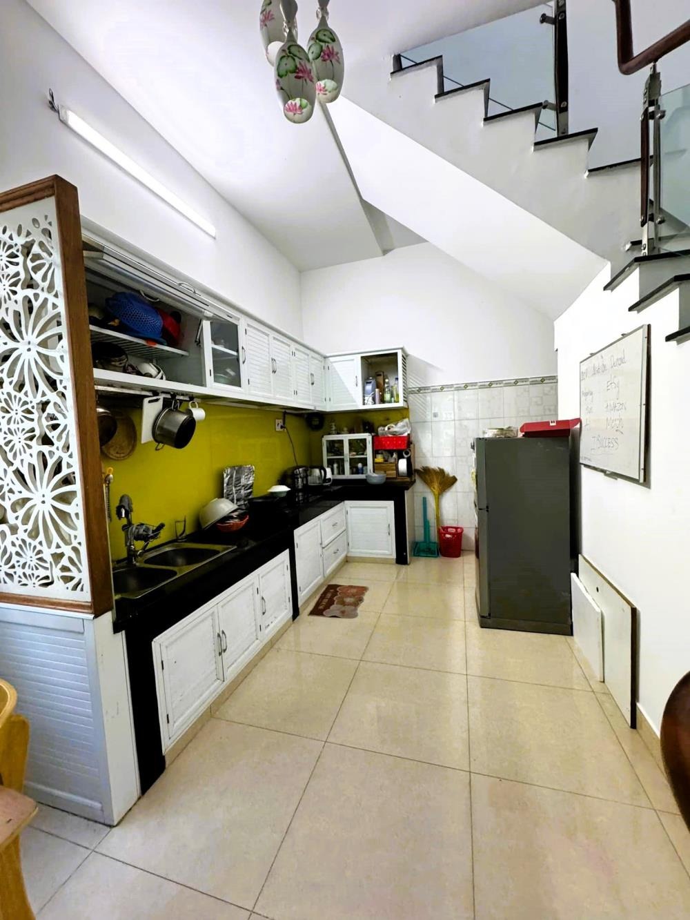 Cho Thuê Nhà 1 Trệt 2 Lầu, 3 Phòng Ngủ, Hẻm Xe Hơi - Hiệp Bình Phước