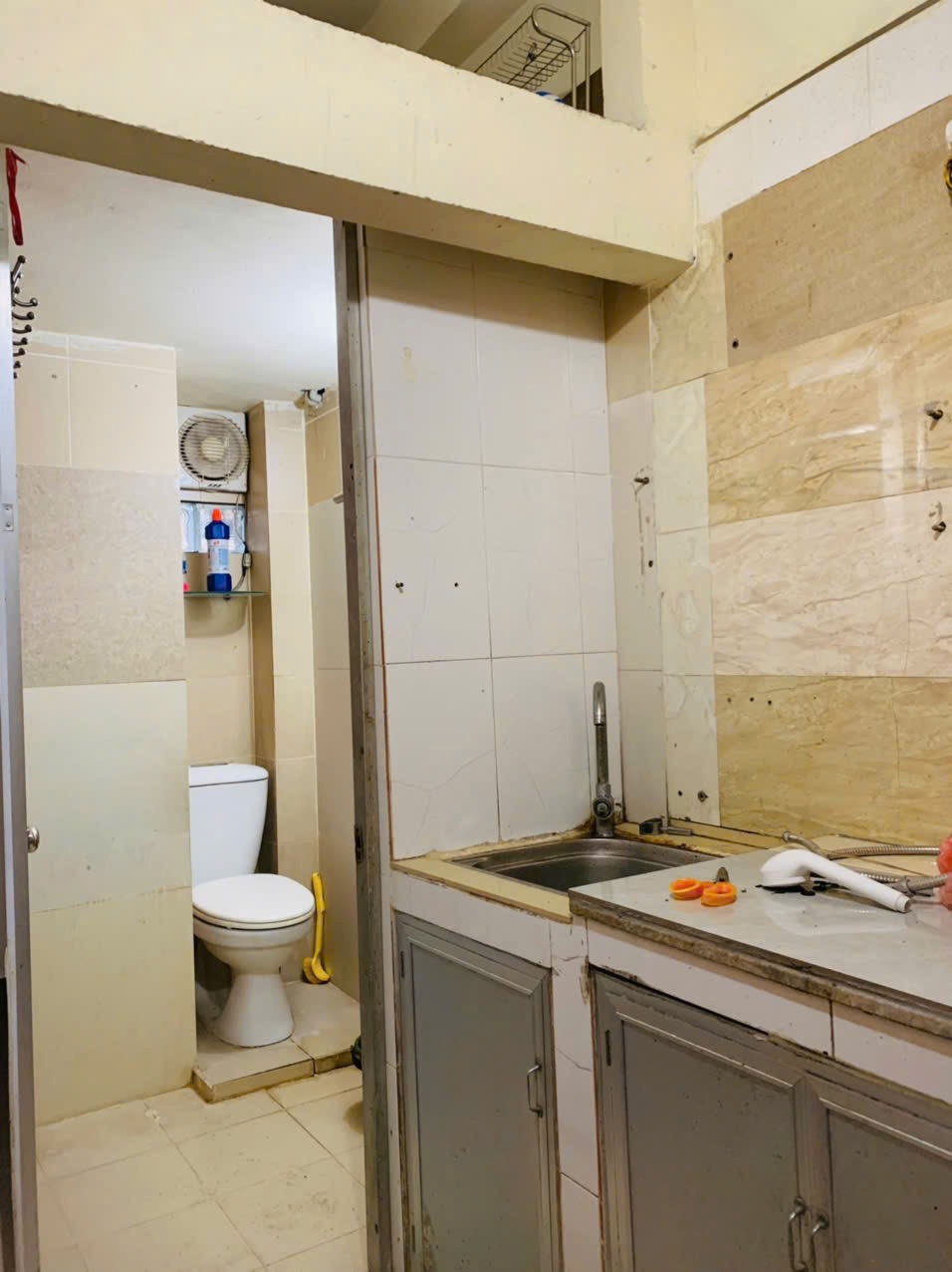 Cho Thuê Nhà Tập Thể 21m2 Phố Lý Nam Đế - Giá 4 Triệu/Tháng