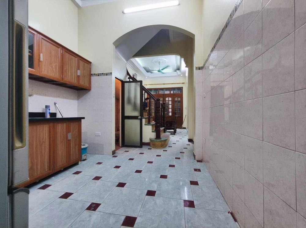 Cho Thuê Nhà Riêng Phố Đội Cấn, Ba Đình - 36m2, 5 Phòng Ngủ, Gần Ô Tô
