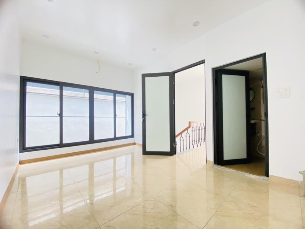 Nhà Khương Đình - Mới Xây, Lô Góc 2 Thoáng, 5 Phòng - Cho Thuê/Ở - Giá Tốt