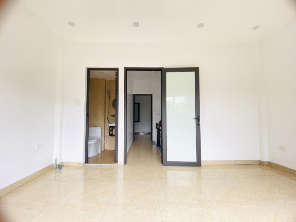 Nhà Khương Đình - Mới Xây, Lô Góc 2 Thoáng, 5 Phòng - Cho Thuê/Ở - Giá Tốt