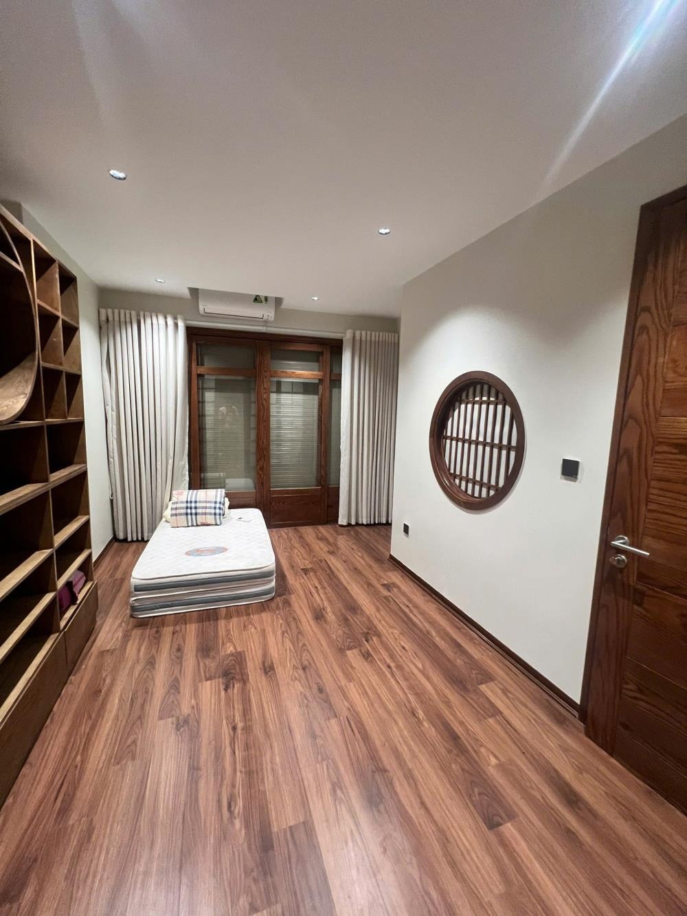 Cho Thuê Tầng 1, 2 - 50m2/sàn - Phạm Ngũ Lão, Hoàn Kiếm - Vị Trí Đắc Địa