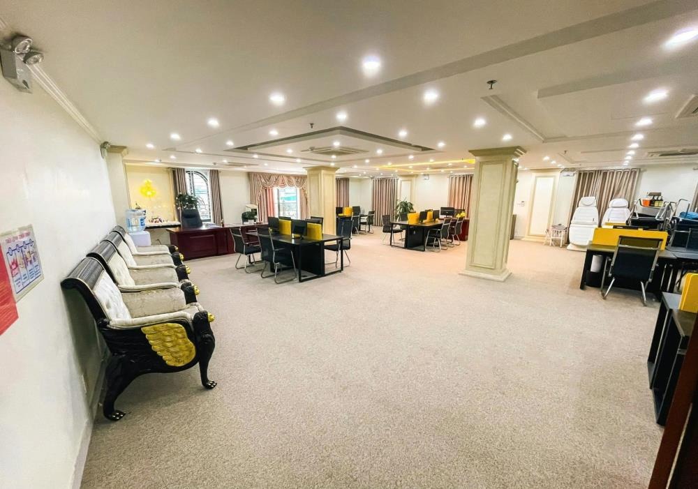 Cho Thuê Văn Phòng Cao Cấp Quận Đống Đa - 250m2/sàn, Giá Tốt - Vào Ngay