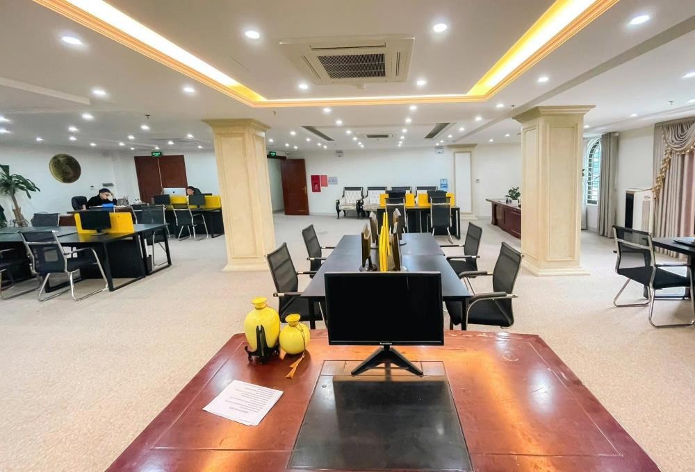Cho Thuê Văn Phòng Cao Cấp Quận Đống Đa - 250m2/sàn, Giá Tốt - Vào Ngay