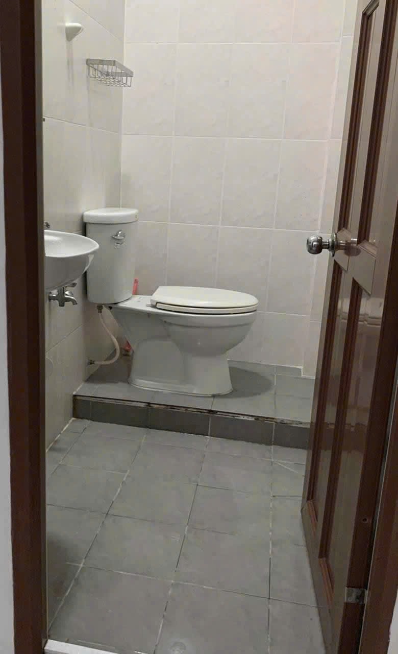 Bán Nhà 2 Tầng Phú Nhuận - 41m2, 5.8 tỷ - Vị Trí Đắc Địa
