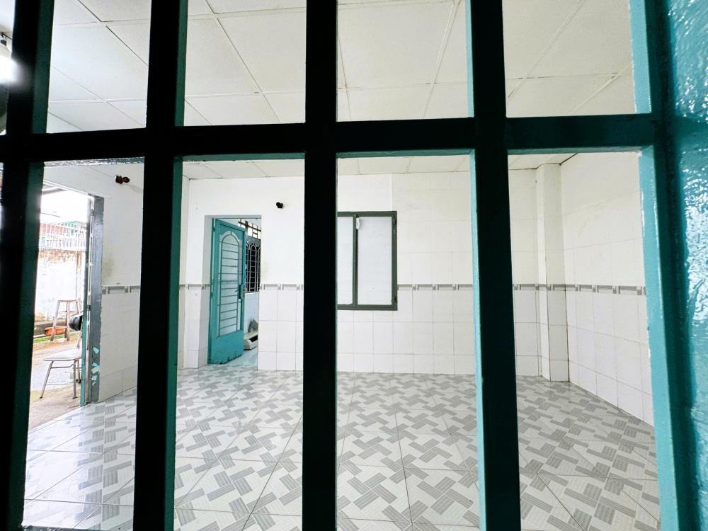 Cho Thuê Nhà 80m2, 2 Phòng Ngủ, Đường 11, Thủ Đức - Giá 8 Triệu/Tháng