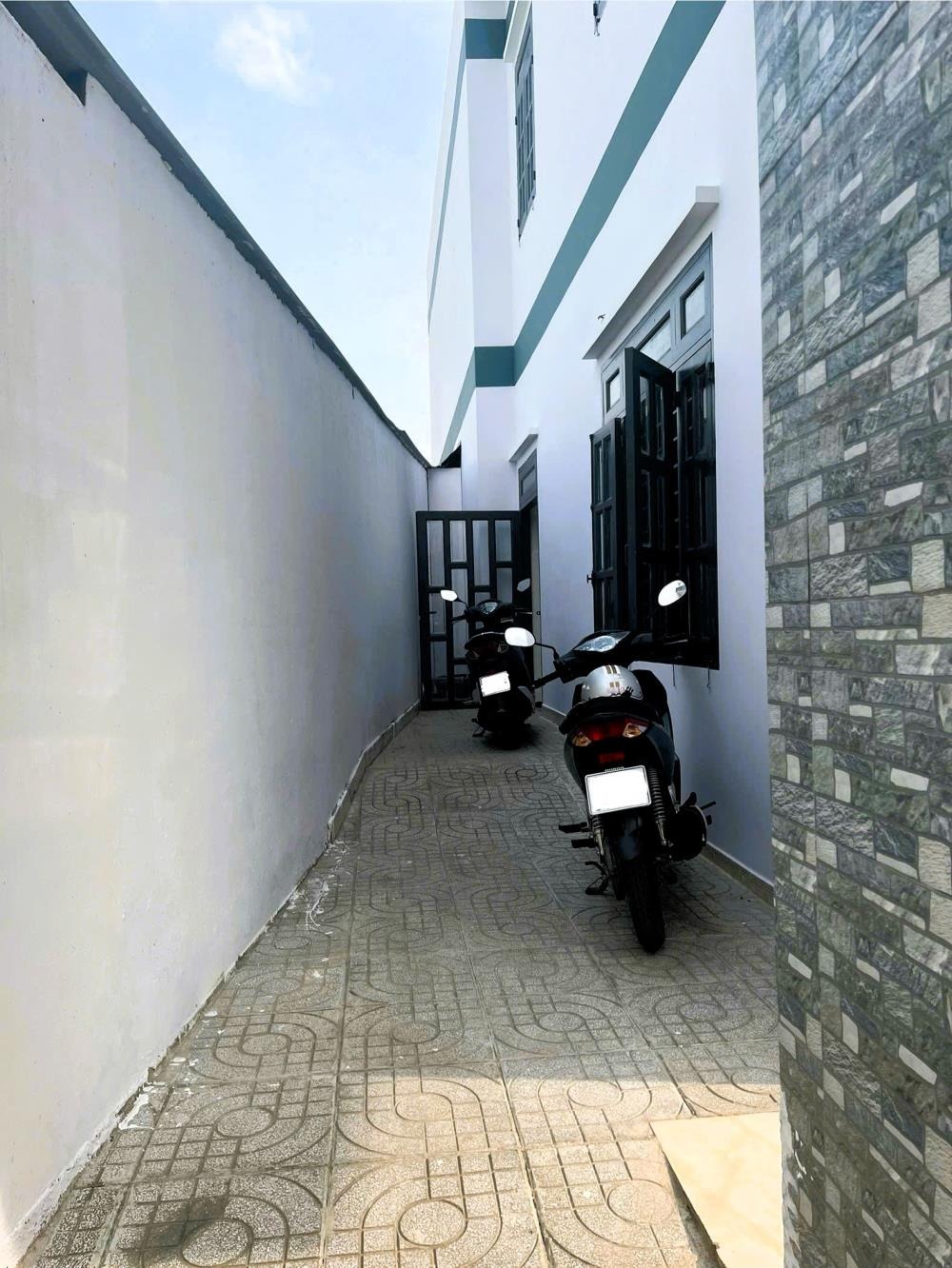 Cho Thuê Nhà Thủ Đức 1 Trệt 1 Lầu, 4 Phòng Ngủ - Giá 18 Triệu/Tháng