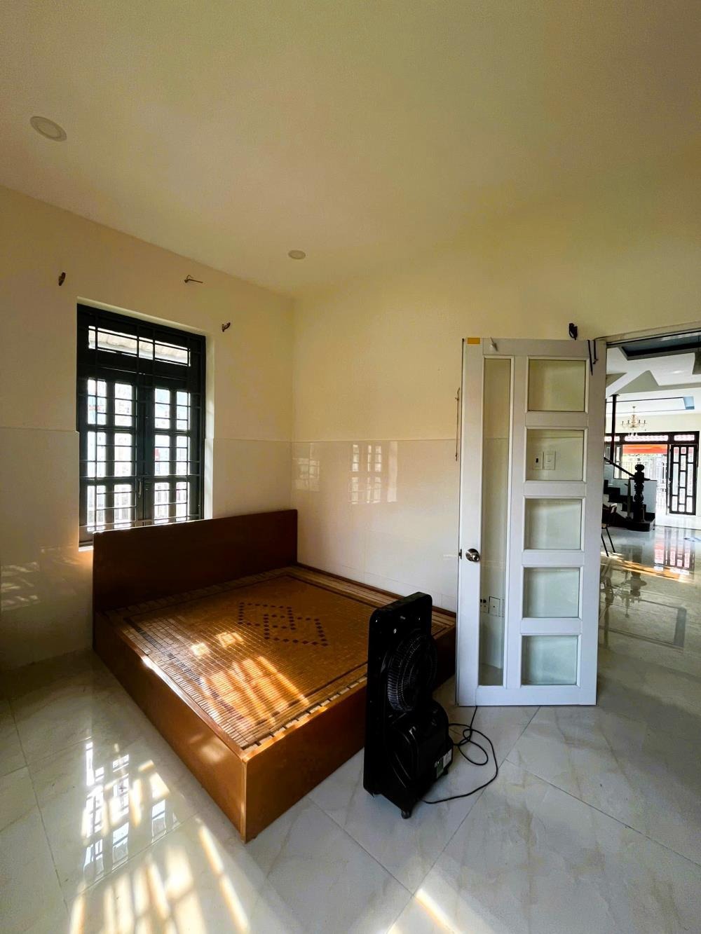Cho Thuê Nhà Thủ Đức 1 Trệt 1 Lầu, 4 Phòng Ngủ - Giá 18 Triệu/Tháng
