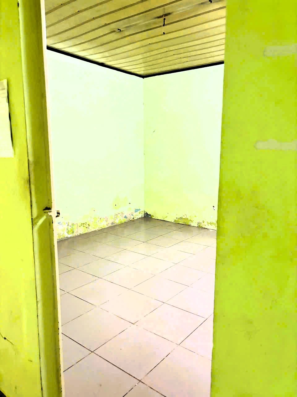 Cho Thuê Nhà Nguyên Căn 350m2, 3 Phòng Ngủ, Hẻm Xe Tải, Thủ Đức