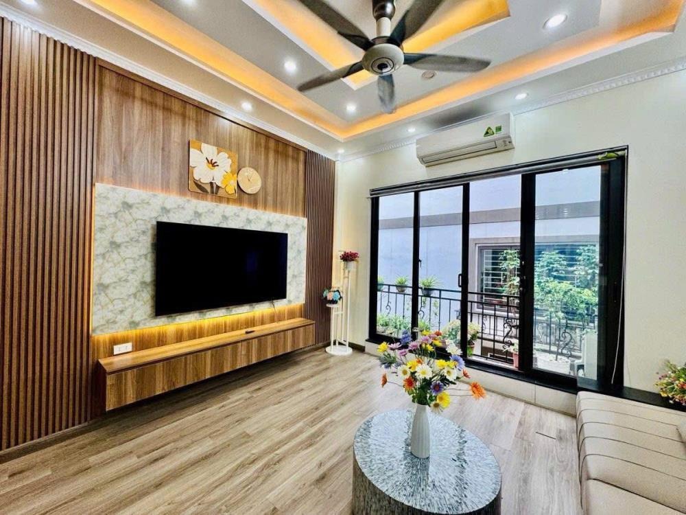 Siêu phẩm nhà Đại Mỗ - 5 Tầng, Thang Máy, Mặt Ngõ, Giá Tốt