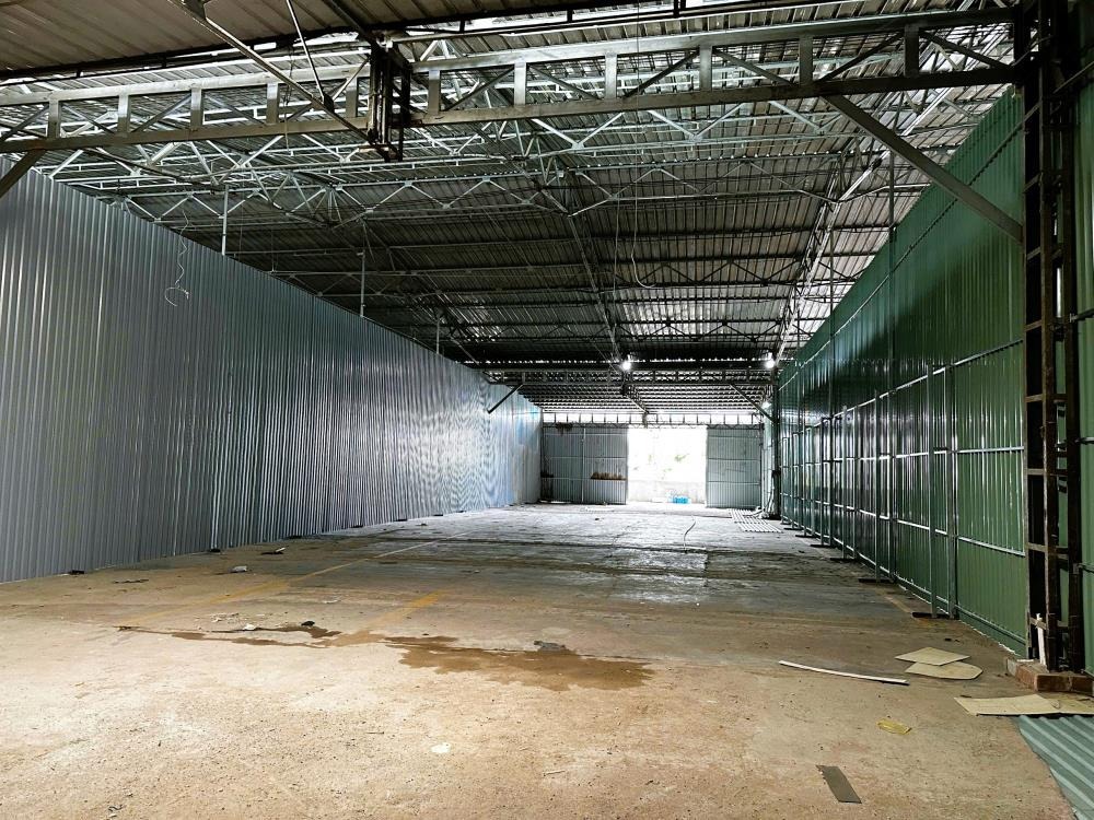 Cho Thuê Kho Xưởng 550m2 Thủ Đức - Xe 10 Tấn, Giá 26 Triệu/Tháng