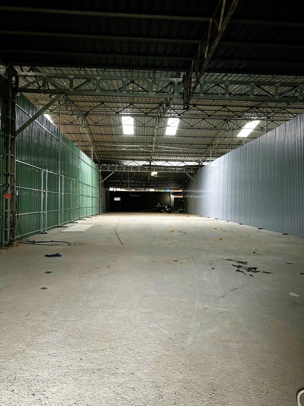 Cho Thuê Kho Xưởng 550m2 Thủ Đức - Xe 10 Tấn, Giá 26 Triệu/Tháng