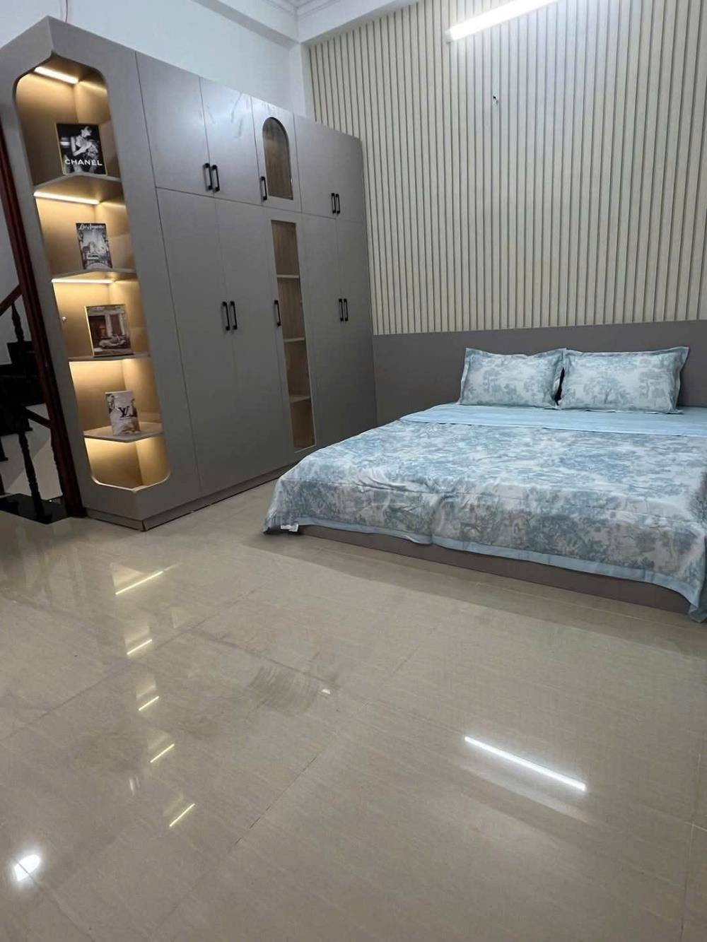 Bán Nhà Hẻm Xe Hơi, Quận 12 - 2 Lầu, 4 Phòng Ngủ, Giá 5.95 Tỷ