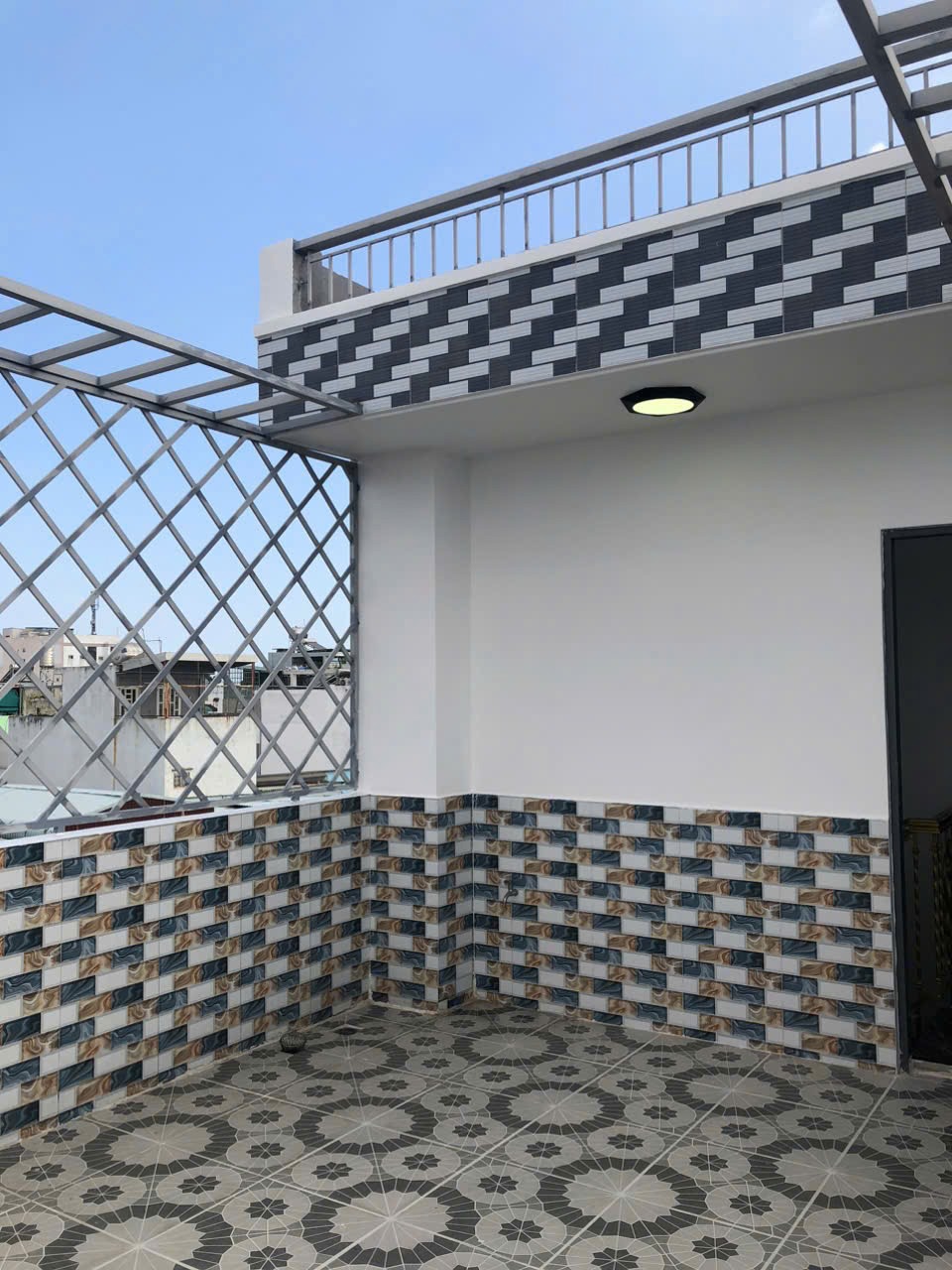 Bán Nhà Hẻm Ô Tô Bình Tân: 7 Tỷ 3 - 272m² - Thiết Kế Tân Cổ Điển
