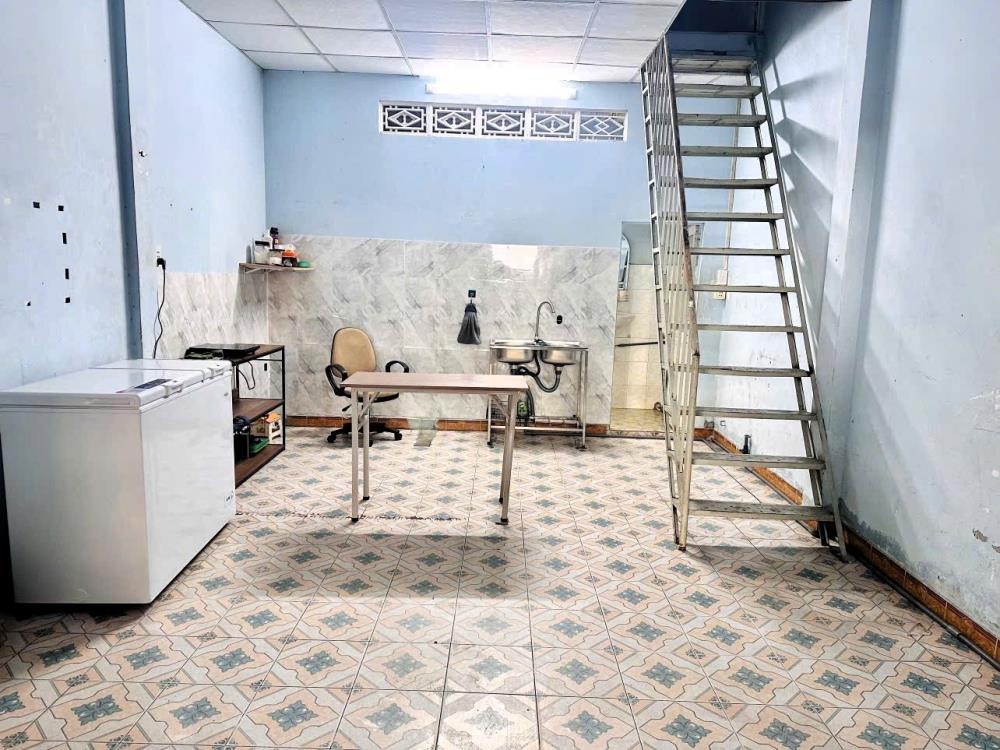 Cho Thuê Nhà Xưởng, Văn Phòng Thủ Đức - 176m², 4PN, Xe Hơi