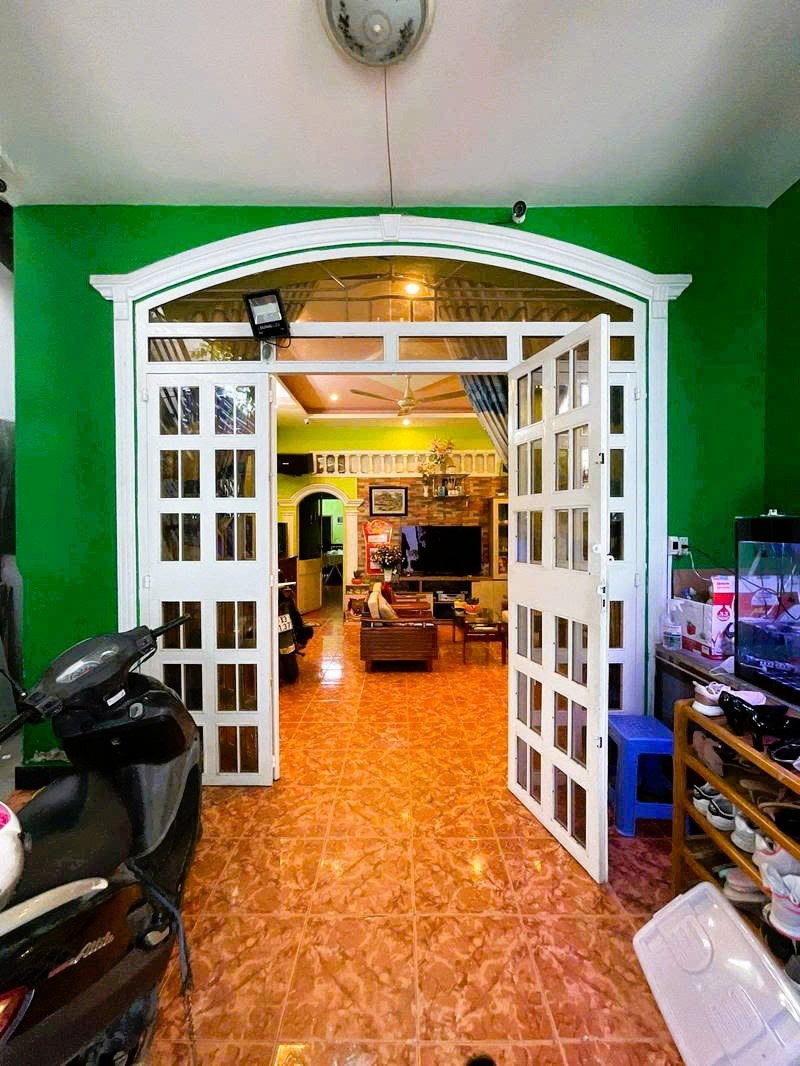 Bán Nhà 2 Tầng, 114m², Hẻm Ô Tô Linh Chiểu, Thủ Đức - Thu Nhập 10tr/tháng