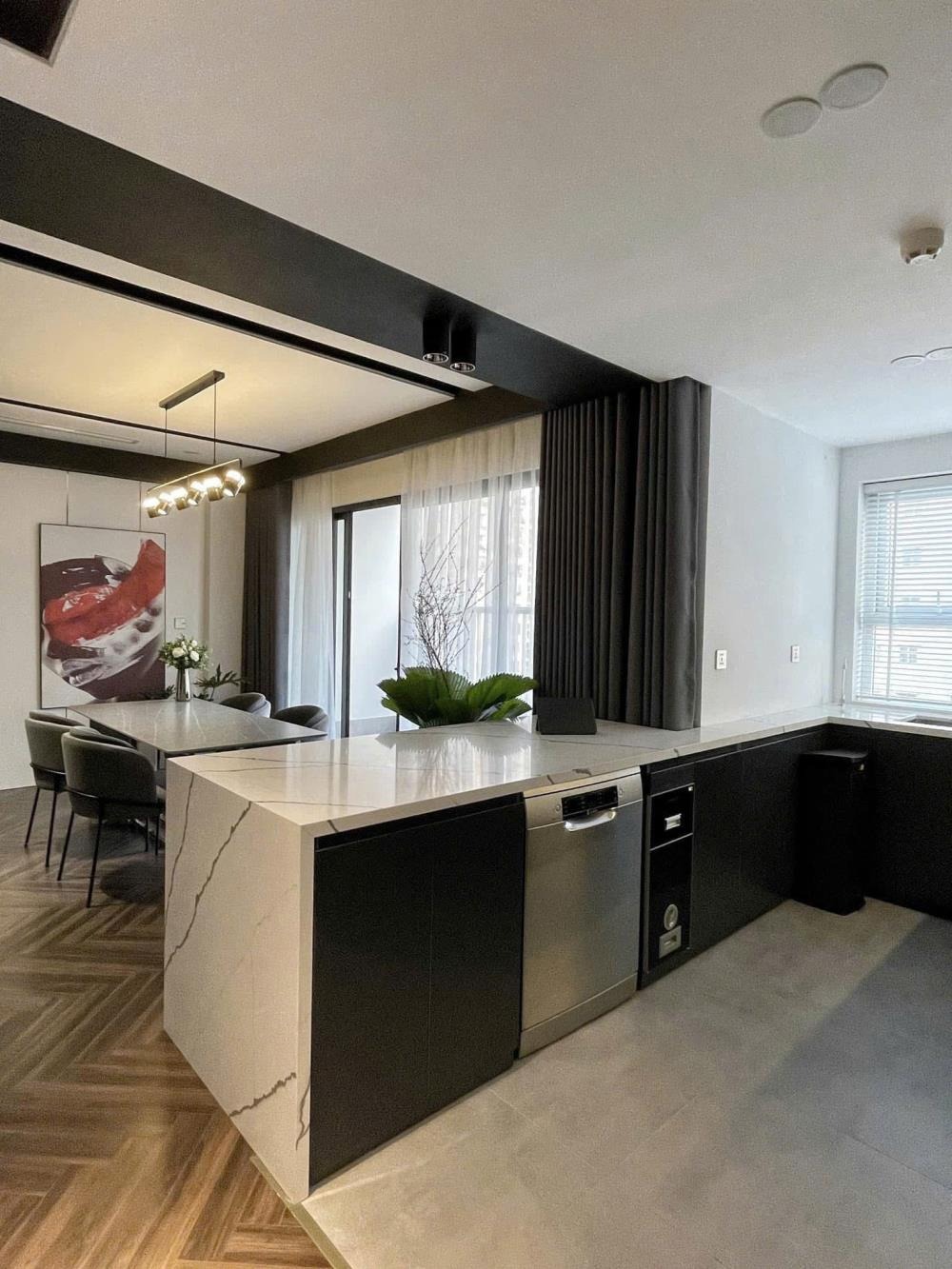 Bán Căn Hộ Golden Palace Lê Văn Lương 147m2 - 3PN - Full Nội Thất - Giá Tốt