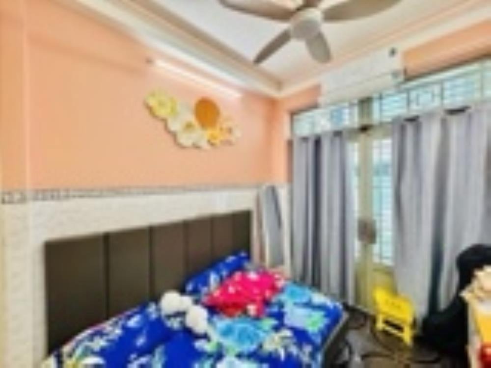 Bán nhà Quận 3, 33m2, 4 Tầng, 5PN, Giá 6.3 tỷ - Vị trí đẹp, Sổ Chính Chủ