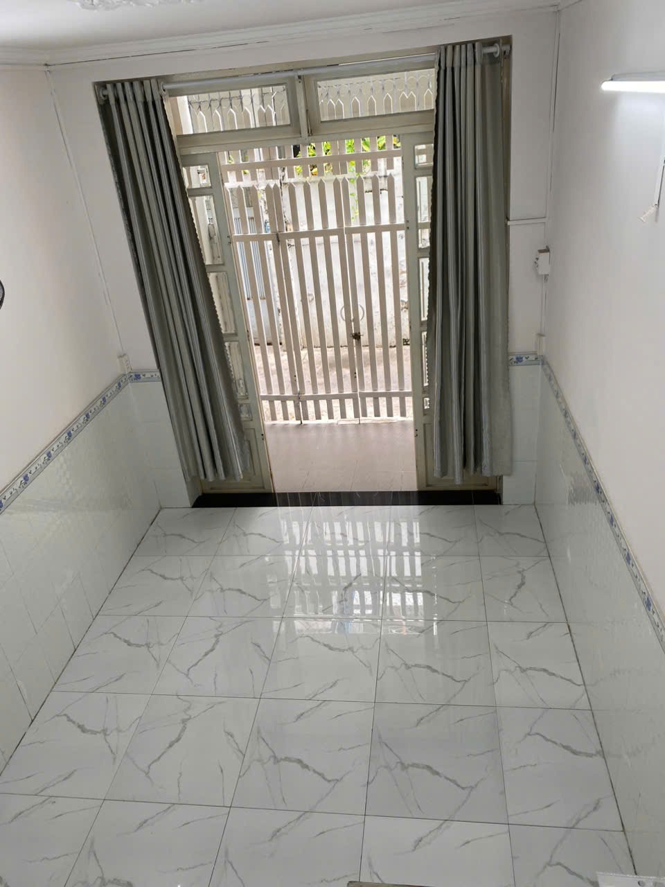 Cho Thuê Nhà Nguyên Căn Nơ Trang Long, Bình Thạnh - An Ninh, Tiện Lợi