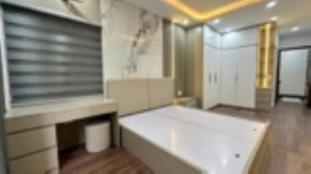 Bán nhà Ngô Quyền, Hà Đông: Vị trí đẹp, Ô tô đỗ cửa, Giá chỉ 10 tỷ