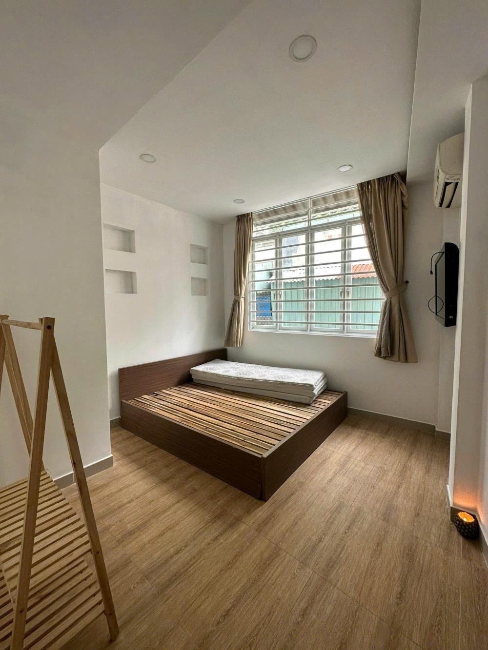 CC Bán Nhà Phố 3 Tầng Ngô Tất Tố, P21, 95m2, 4.95 Tỷ - Vị Trí Đắc Địa