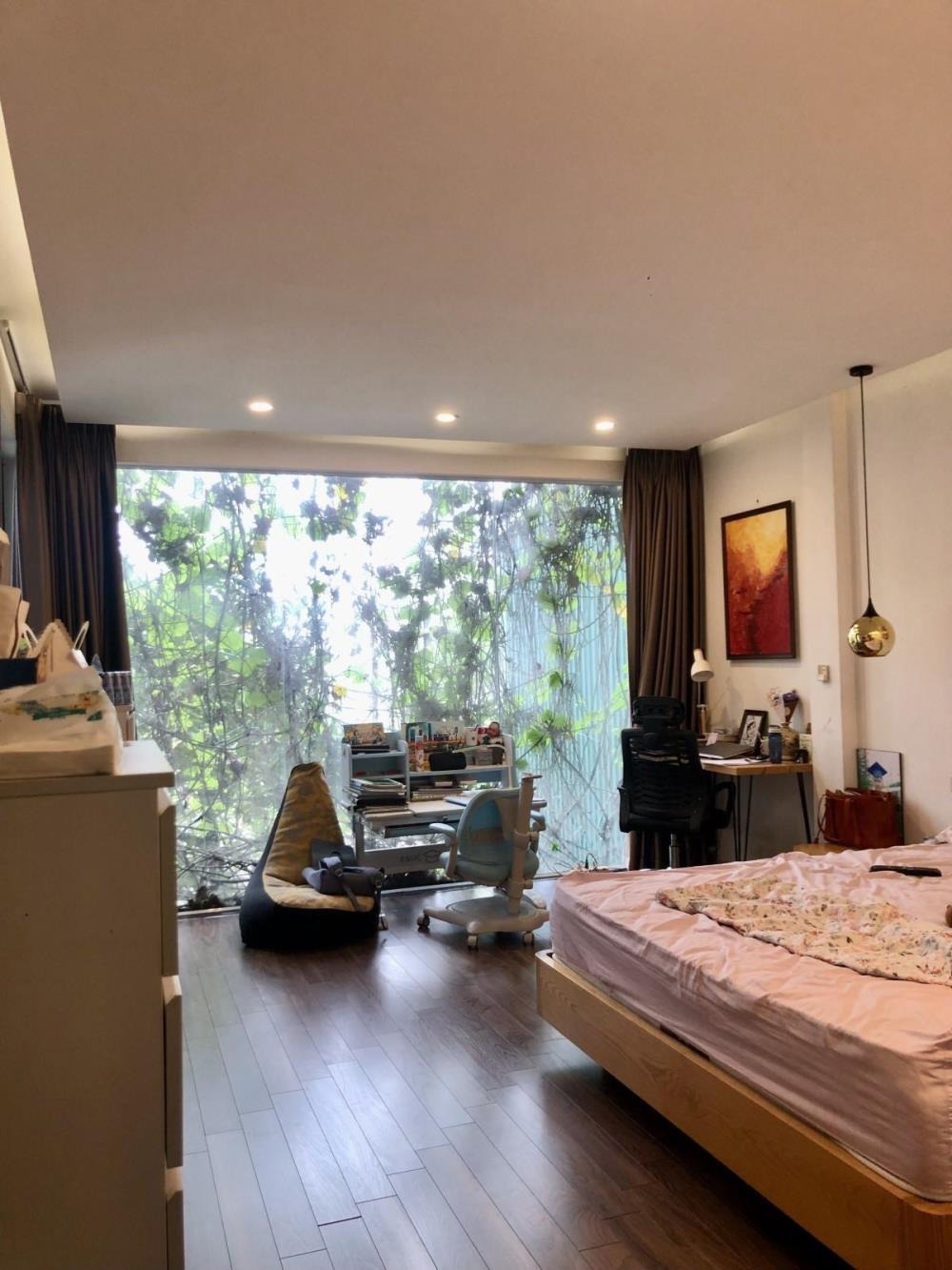 Bán Biệt Thự Vườn Phân Lô Tư Đình Long Biên - 210m2, 4 Tầng, View Xanh