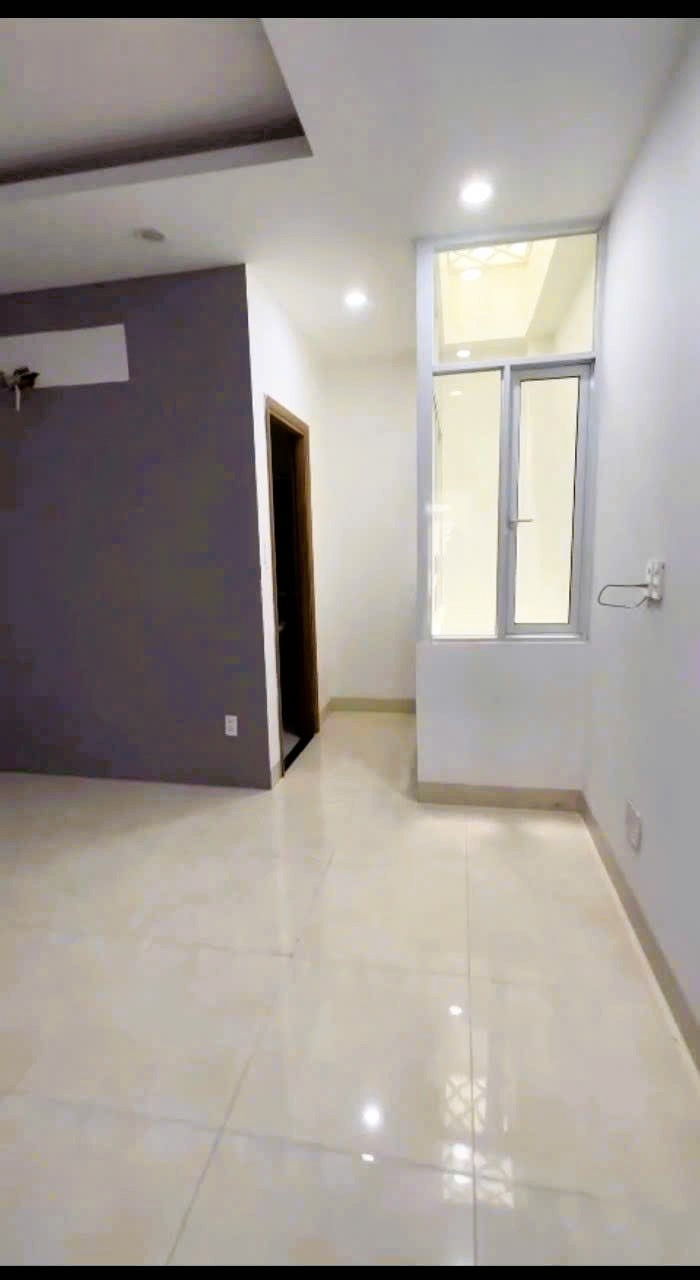 Bán nhà 5PN, 6WC, Hiện Đại, Trung Tâm Linh Đông - Chỉ 6.5 Tỷ