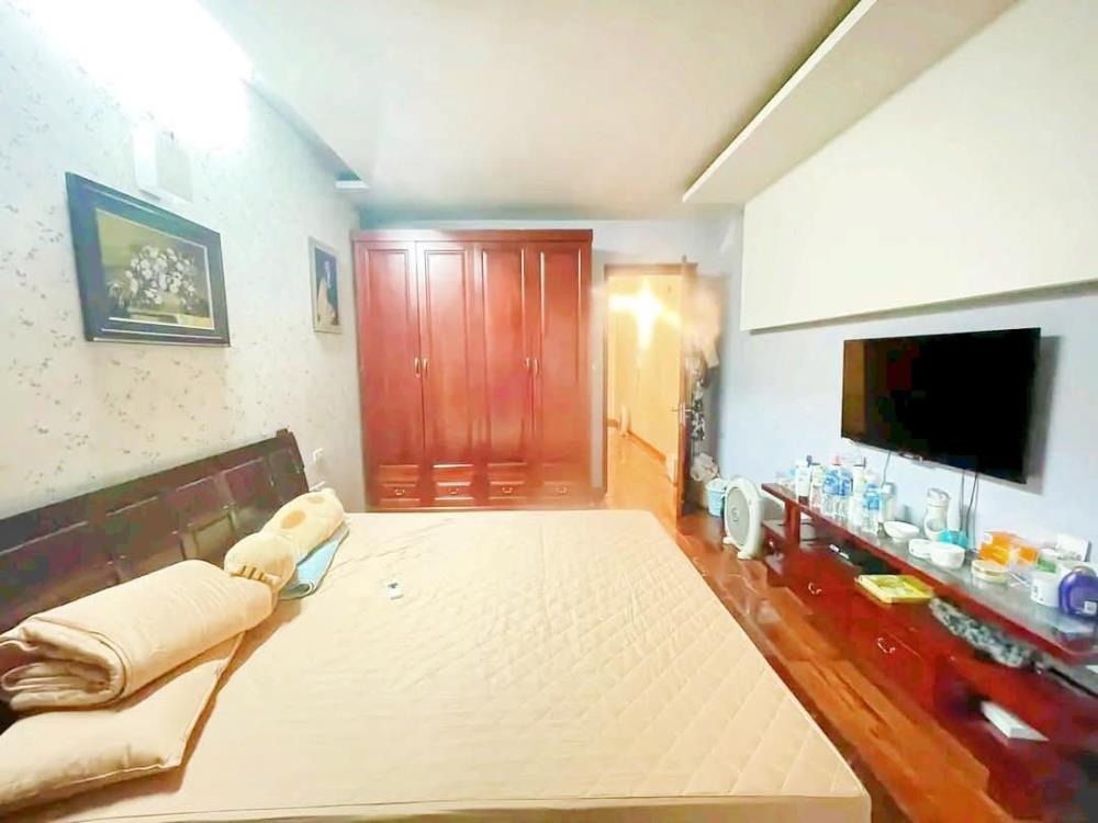 Bán nhà Cầu Giấy - 56m2 - 5 Tầng - Trung Kính - Ô Tô Vào Nhà