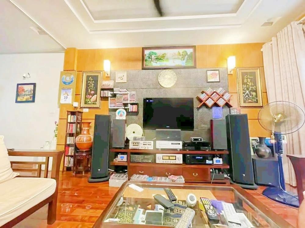 Bán nhà Cầu Giấy - 56m2 - 5 Tầng - Trung Kính - Ô Tô Vào Nhà