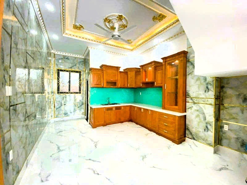 Nhà Gần Phạm Văn Đồng, Hiệp Bình Chánh: 4PN, Sân Thượng, Giá Tốt