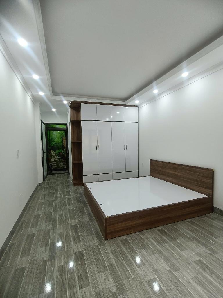 Nhà Hoàng Mai 36m2, 5 Tầng, Thang Máy, Gần Feliz Homes - Giá Tốt