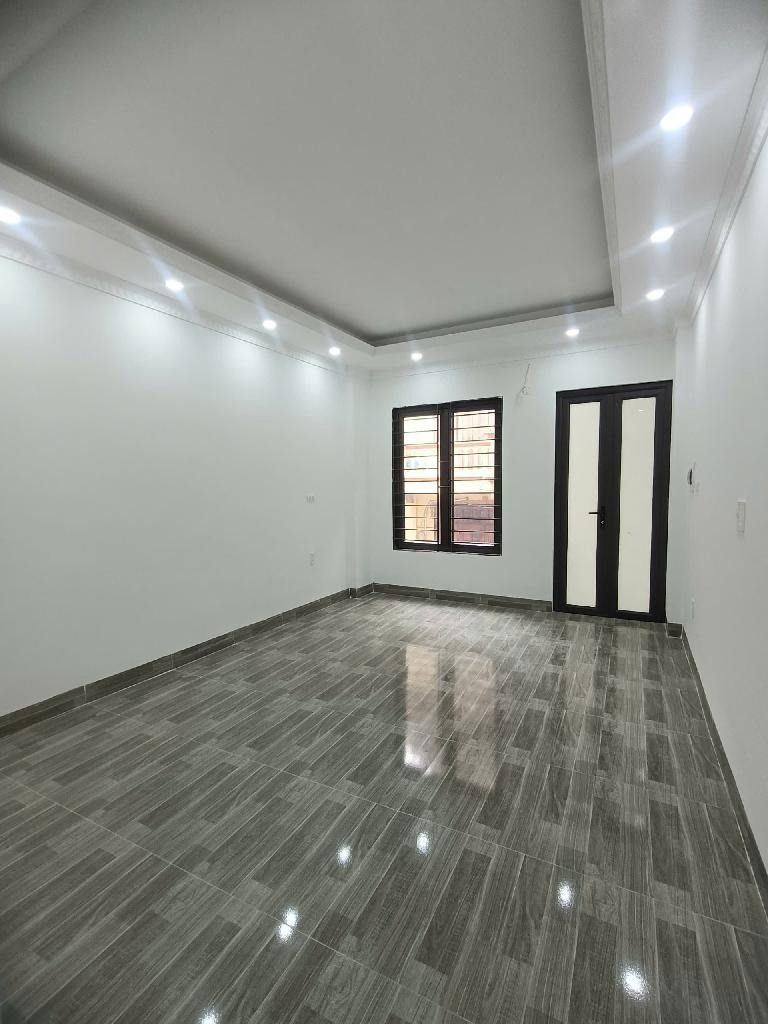 Nhà Hoàng Mai 36m2, 5 Tầng, Thang Máy, Gần Feliz Homes - Giá Tốt