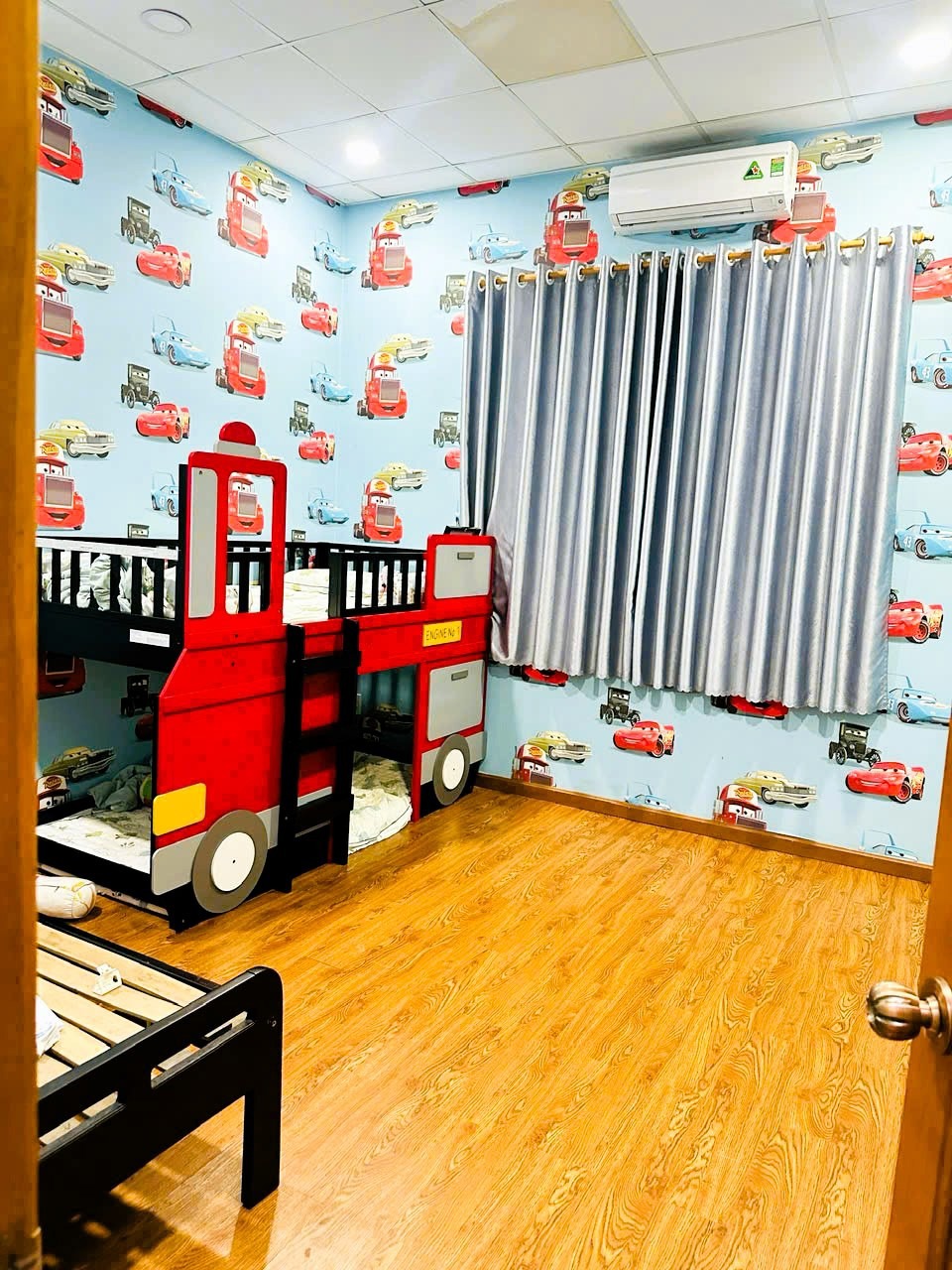 Bán nhà 170m2, 2 Tầng, 3 PN, Sổ Hồng Hoàn Công - Giá 9.8 tỷ - Linh Đông, Thủ Đức