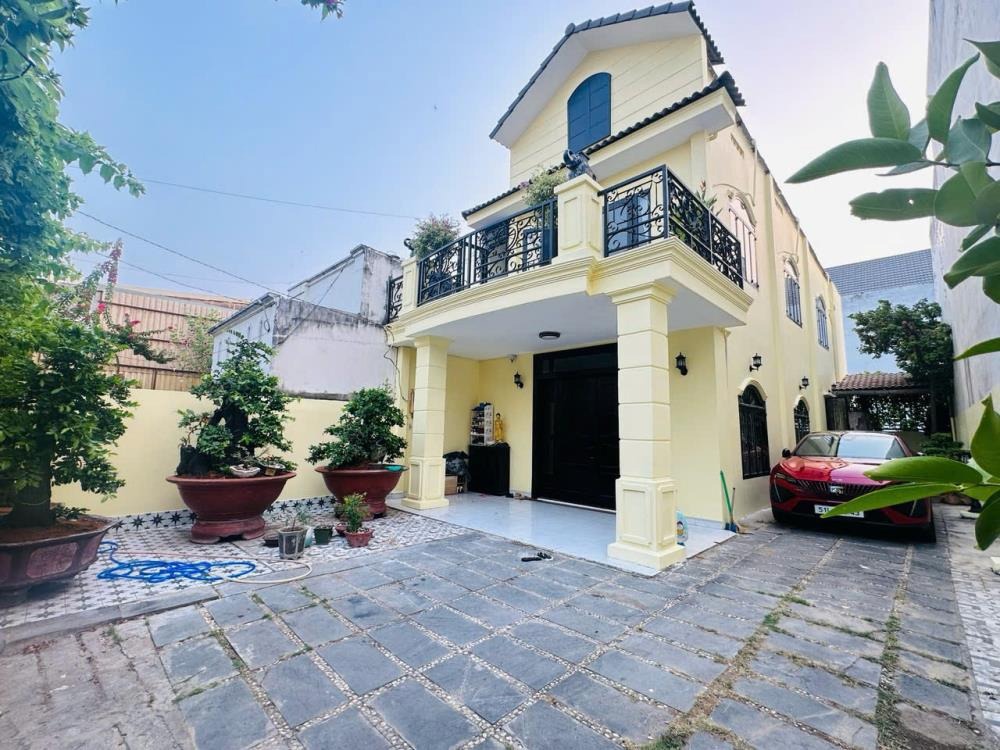 Bán nhà 170m2, 2 Tầng, 3 PN, Sổ Hồng Hoàn Công - Giá 9.8 tỷ - Linh Đông, Thủ Đức