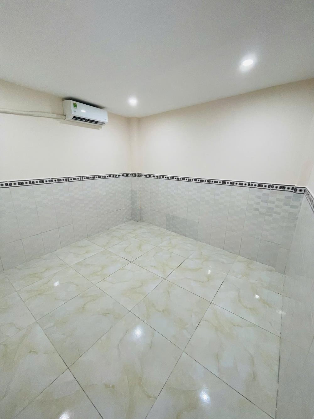 Bán Nhà Hẻm Đường 14 Linh Chiểu, Thủ Đức - 3.08 Tỷ - Sổ Riêng, Gần Chợ
