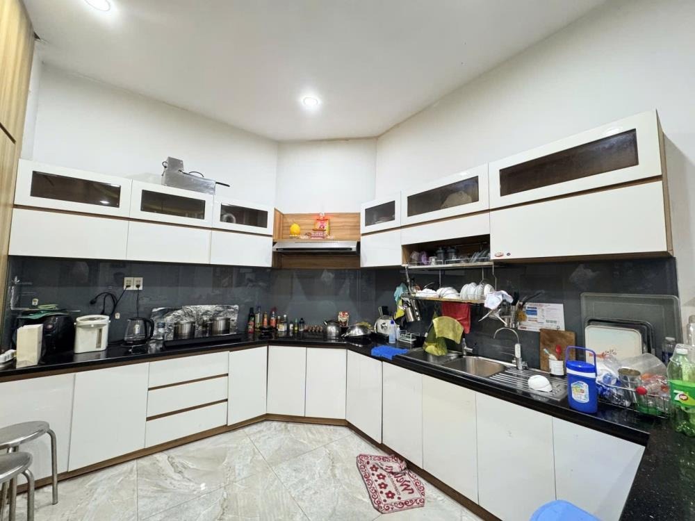 Nhà Rộng 135m2, Sát Phạm Văn Đồng - Giá Chỉ 12.2 Tỷ - Thương Lượng