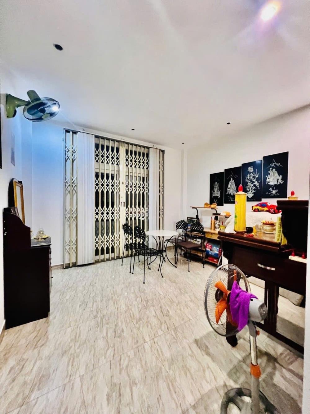 Nhà Rộng 135m2, Sát Phạm Văn Đồng - Giá Chỉ 12.2 Tỷ - Thương Lượng