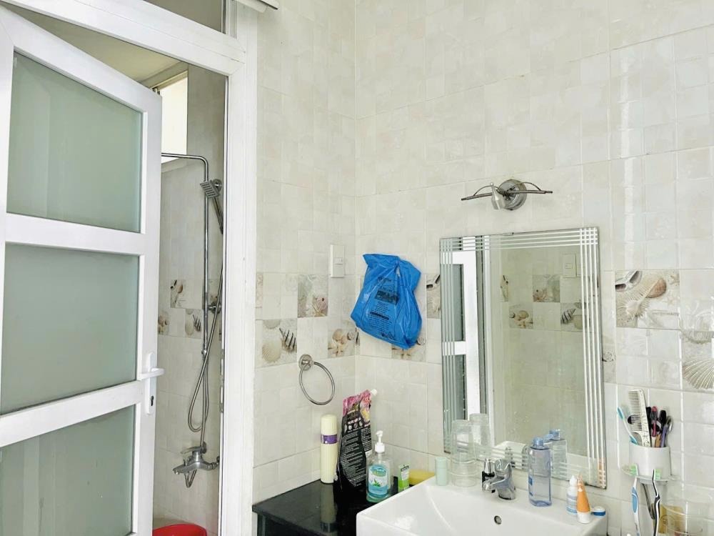 Nhà Rộng 135m2, Sát Phạm Văn Đồng - Giá Chỉ 12.2 Tỷ - Thương Lượng